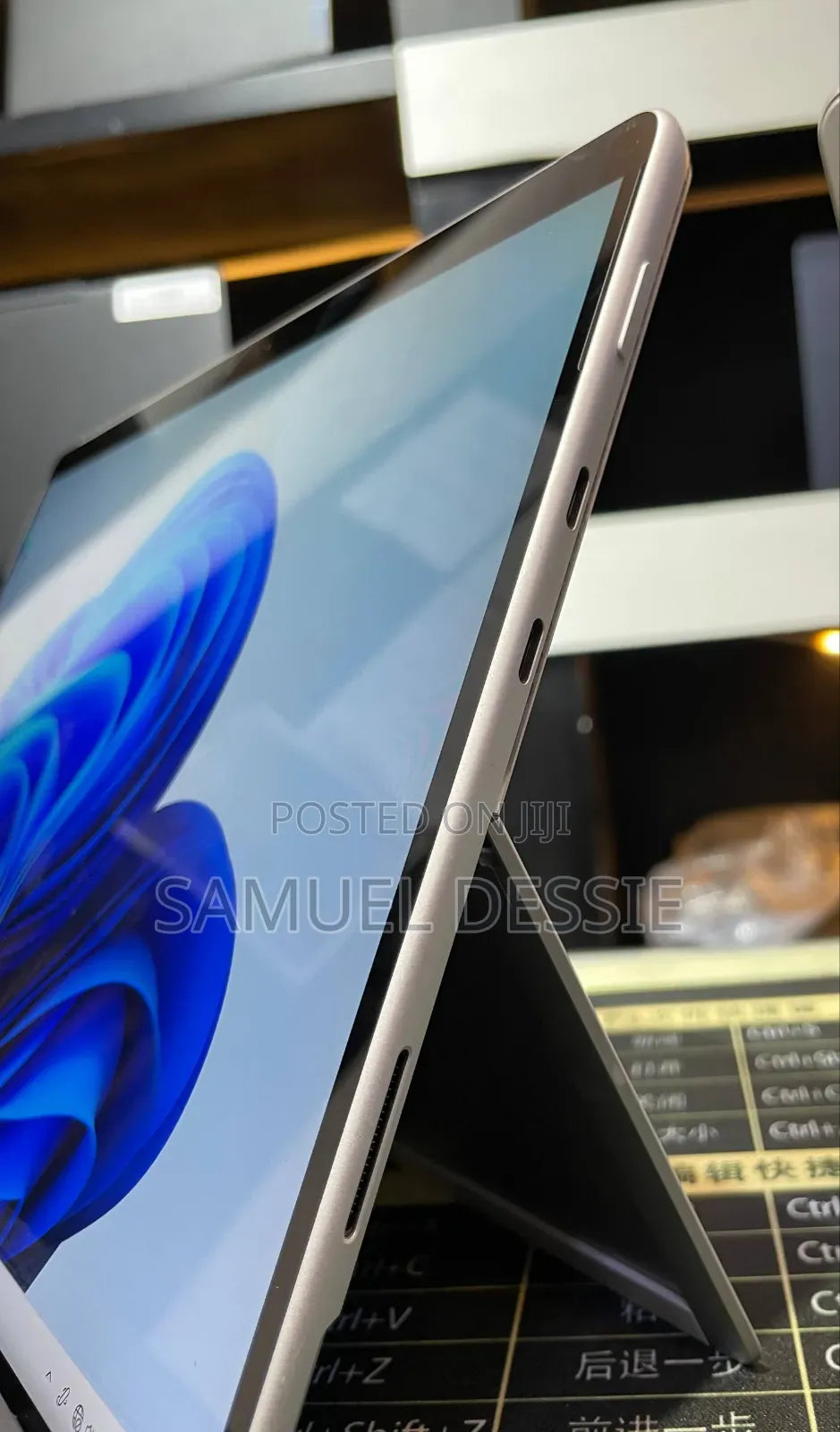 New Laptop Microsoft Surface Pro 8 16GB Intel Core I7 SSD 256GB