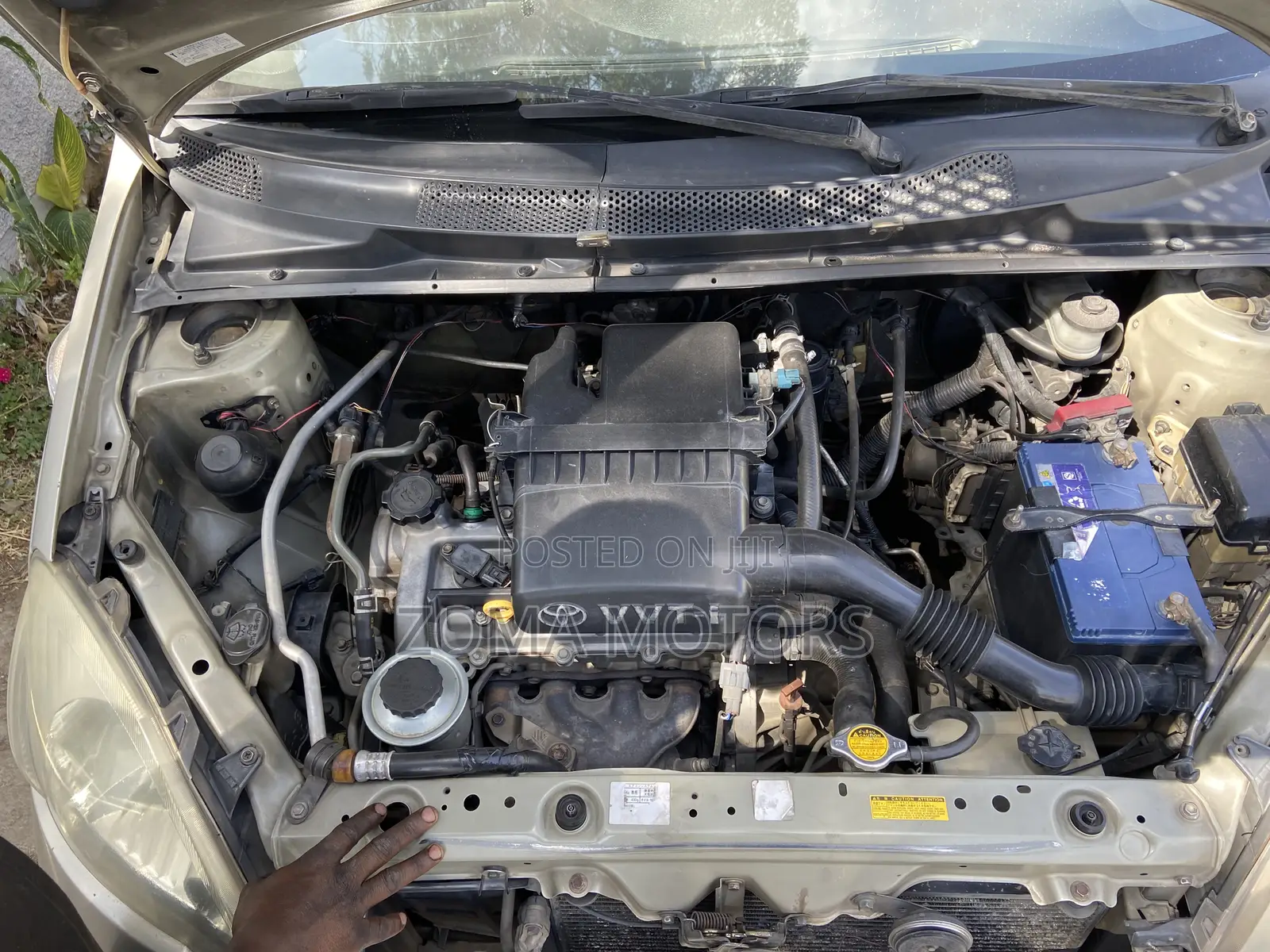 Toyota Vitz 2002 Gray