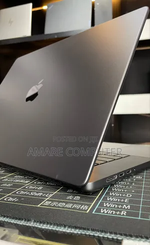 New Laptop Apple MacBook 64GB Apple M4 Pro SSD 2T