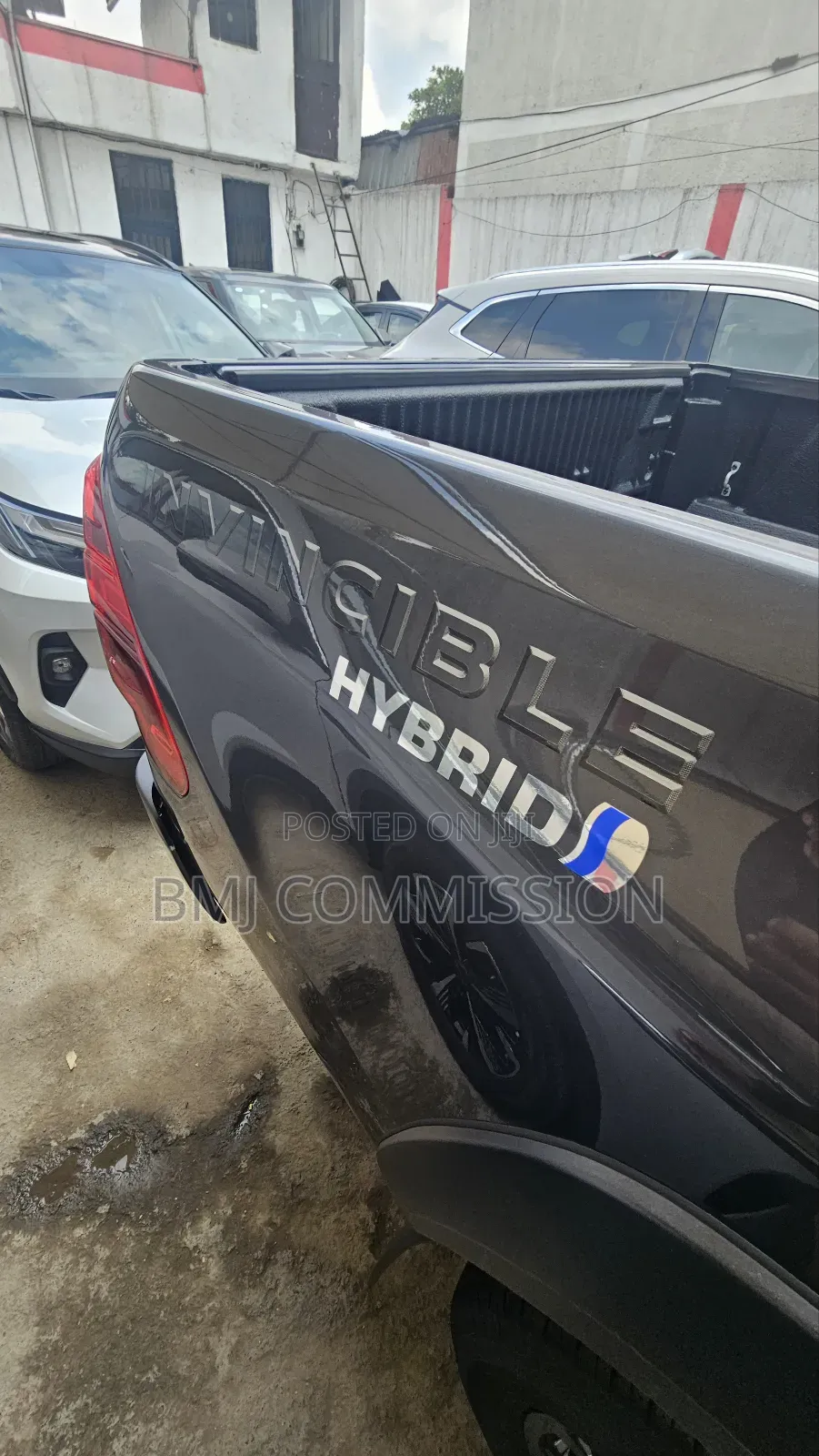 New Toyota Hilux 2025 Brown