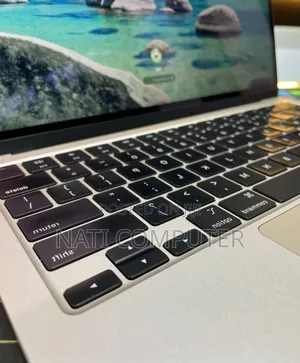 Photo - New Laptop Apple MacBook Air 2022 M2 8GB Apple M2 SSD 256GB