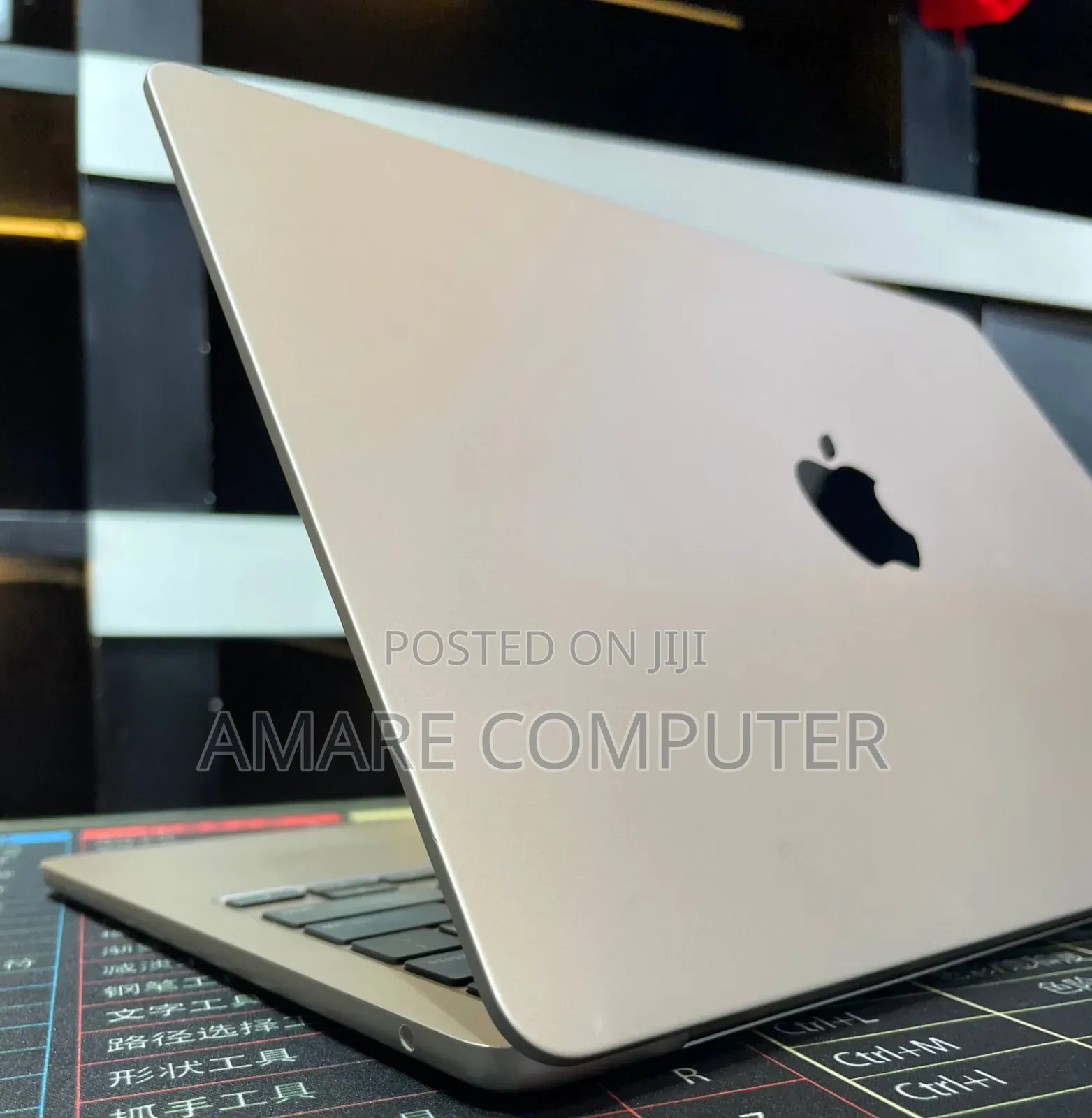 New Laptop Apple MacBook Air 2022 M2 16GB Apple M2 SSD 256GB