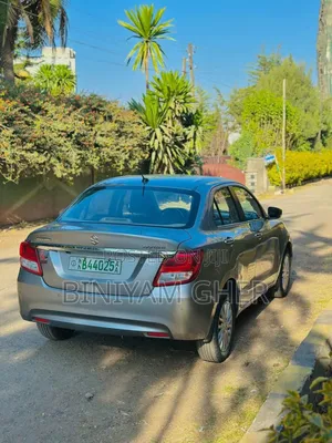Suzuki Dzire 2022 Silver
