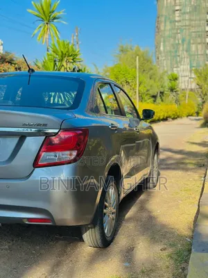 Suzuki Dzire 2022 Silver