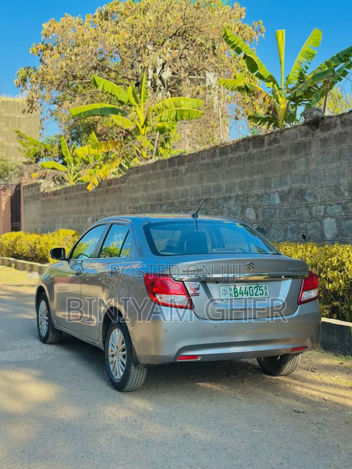 Suzuki Dzire 2022 Silver