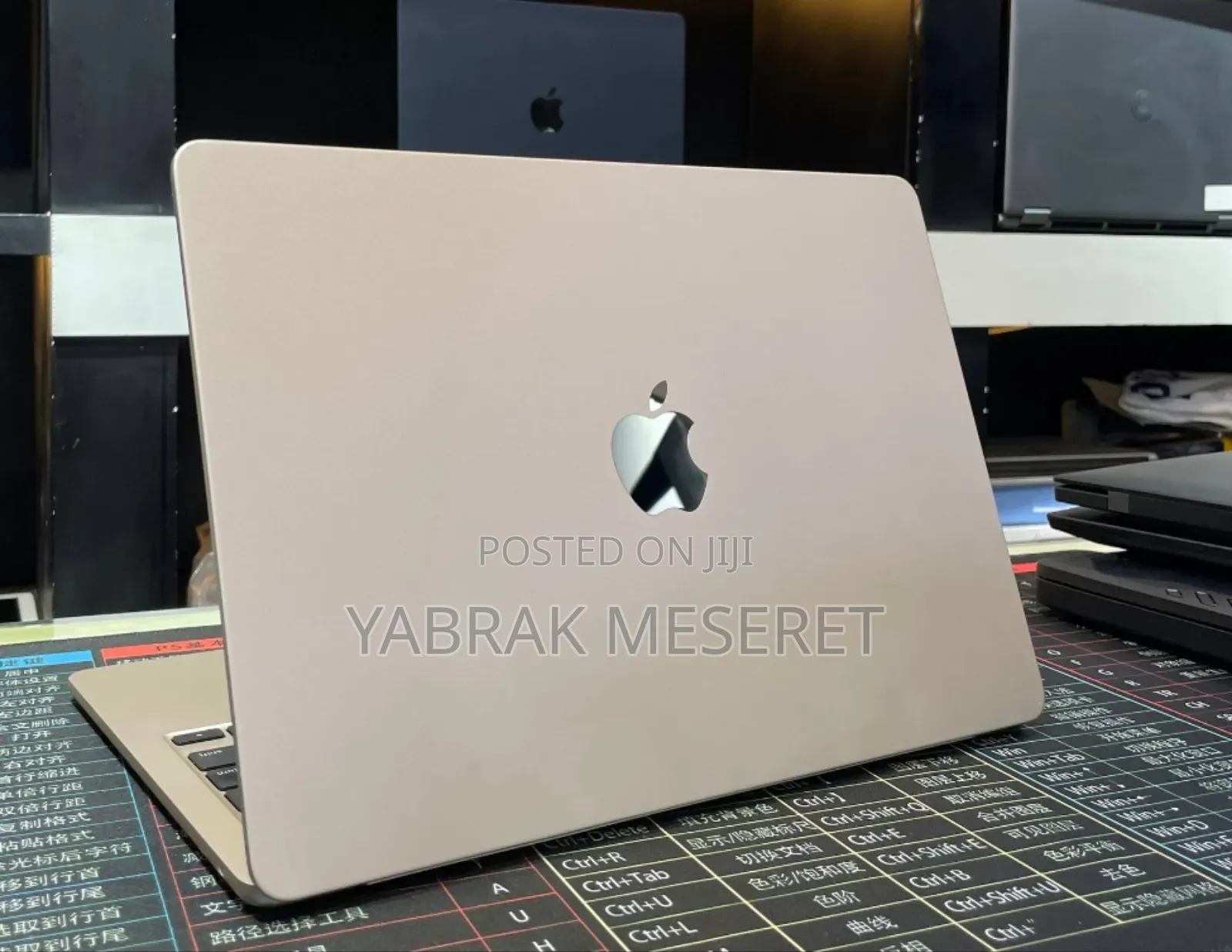 New Laptop Apple MacBook Air 2022 M2 8GB Apple M2 SSD 256GB