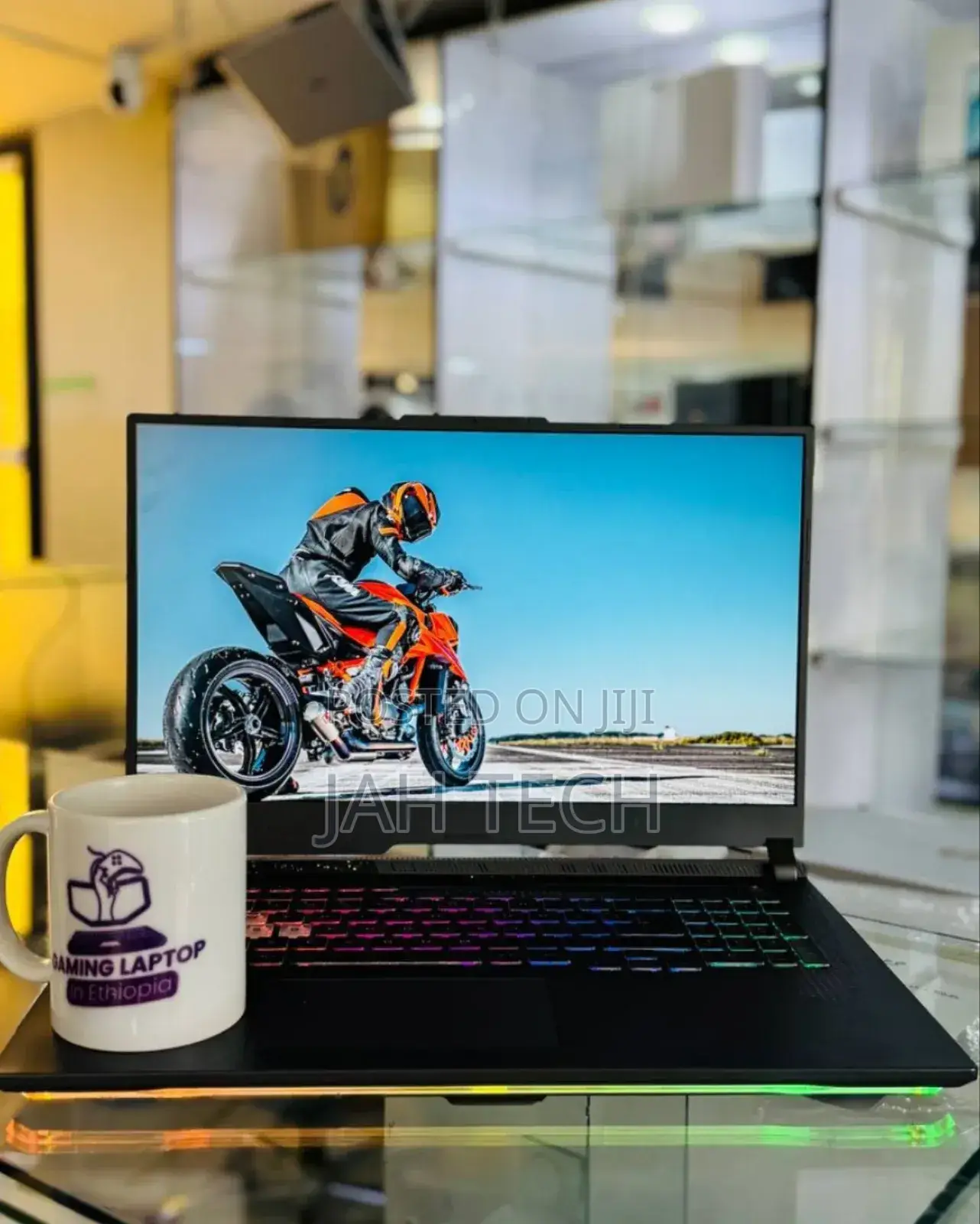 New Laptop Asus ROG Strix G17 16GB AMD Ryzen 9 SSD 1T