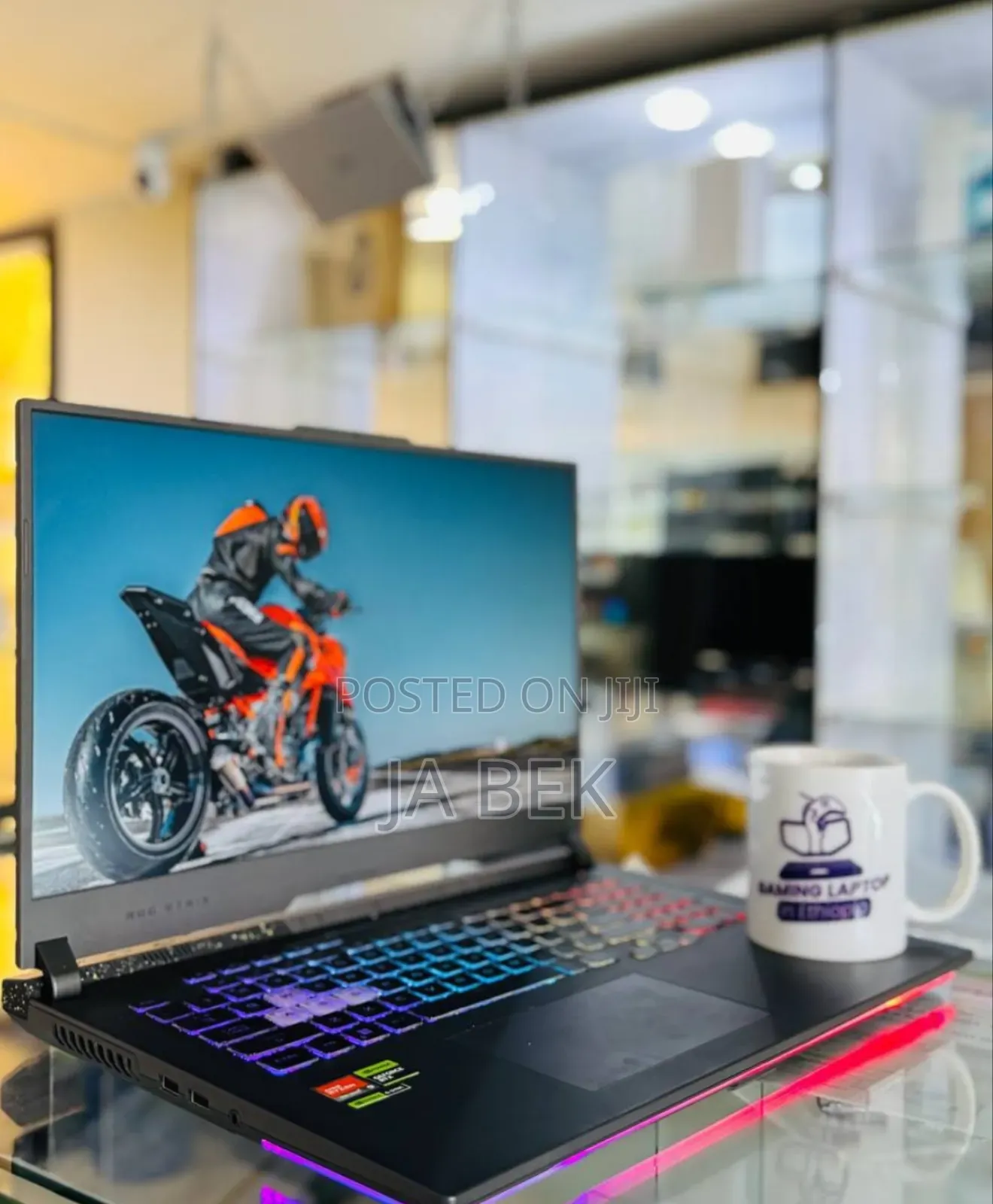 New Laptop Asus ROG Strix G17 16GB AMD Ryzen 9 SSD 1T