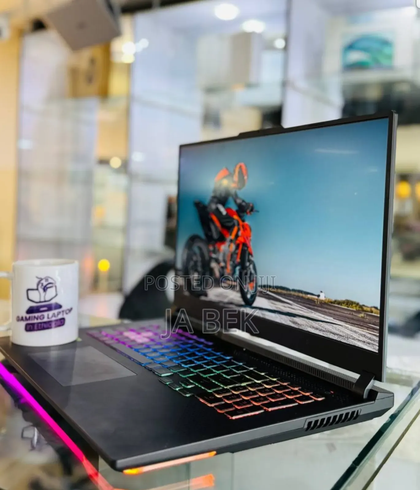 New Laptop Asus ROG Strix G17 16GB AMD Ryzen 9 SSD 1T