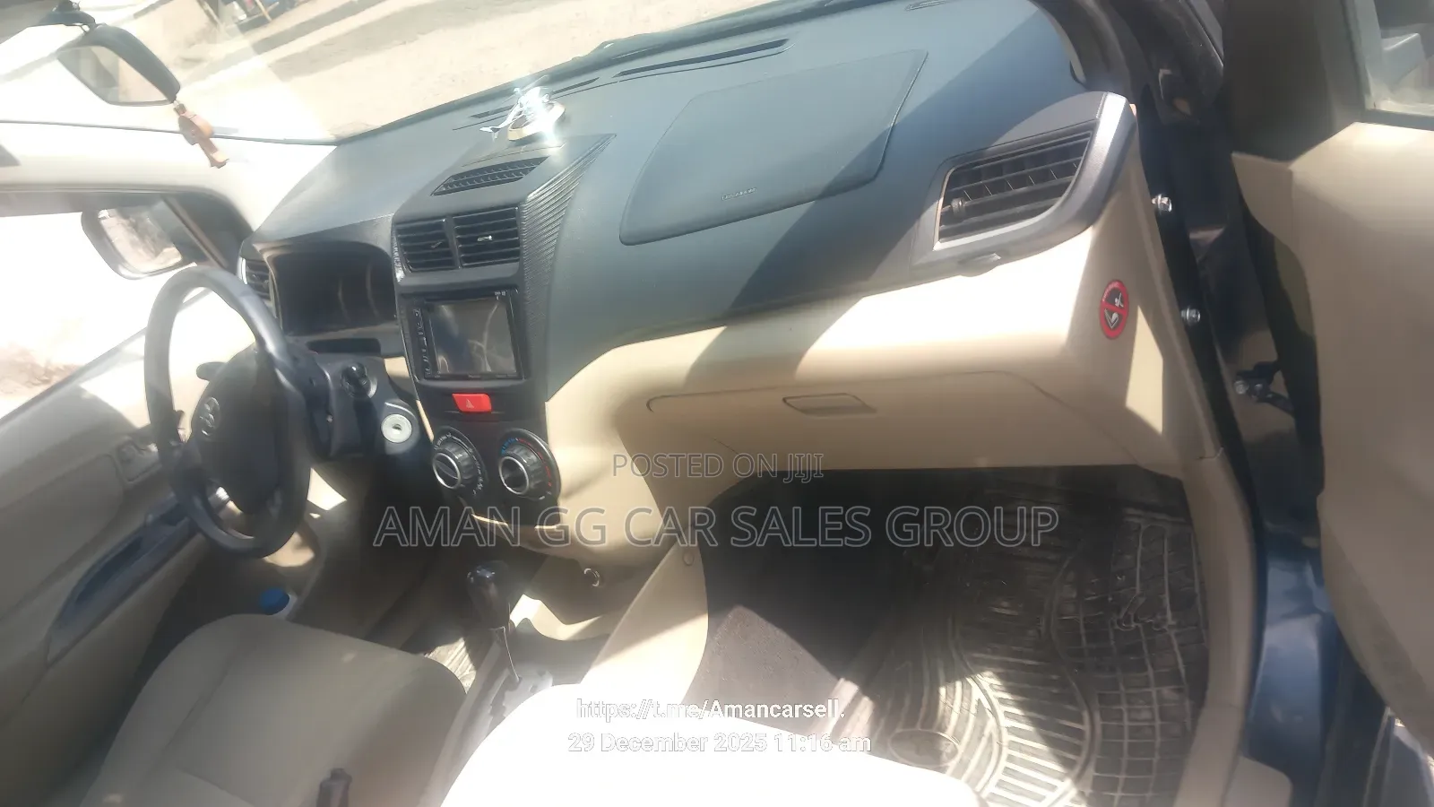 Toyota Avanza 2015 Black