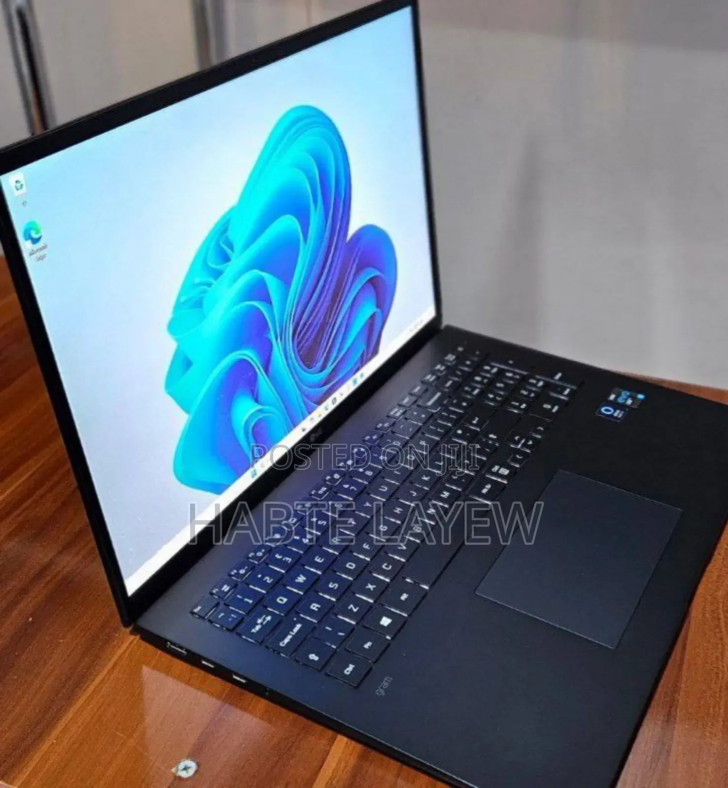 New Laptop LG Gram 13.3 16GB Intel Core I7 SSD 1T