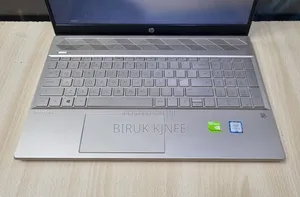 New Laptop HP Pavilion 15 8GB Intel Core I5 SSD 256GB