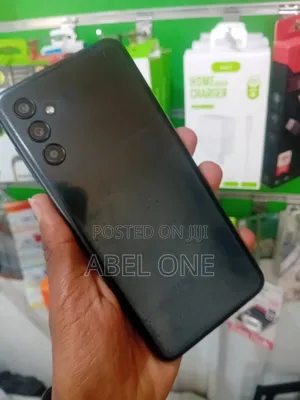 Photo - Samsung Galaxy M13 64 GB Black