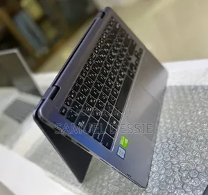 Laptop Asus VivoBook Flip 14 TP401NA 8GB Intel Core I7 HDD 1T