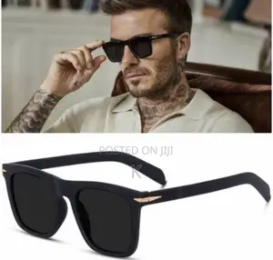 Retro Dark Black Plastic Frame Square Black Polarized Sun Glasse