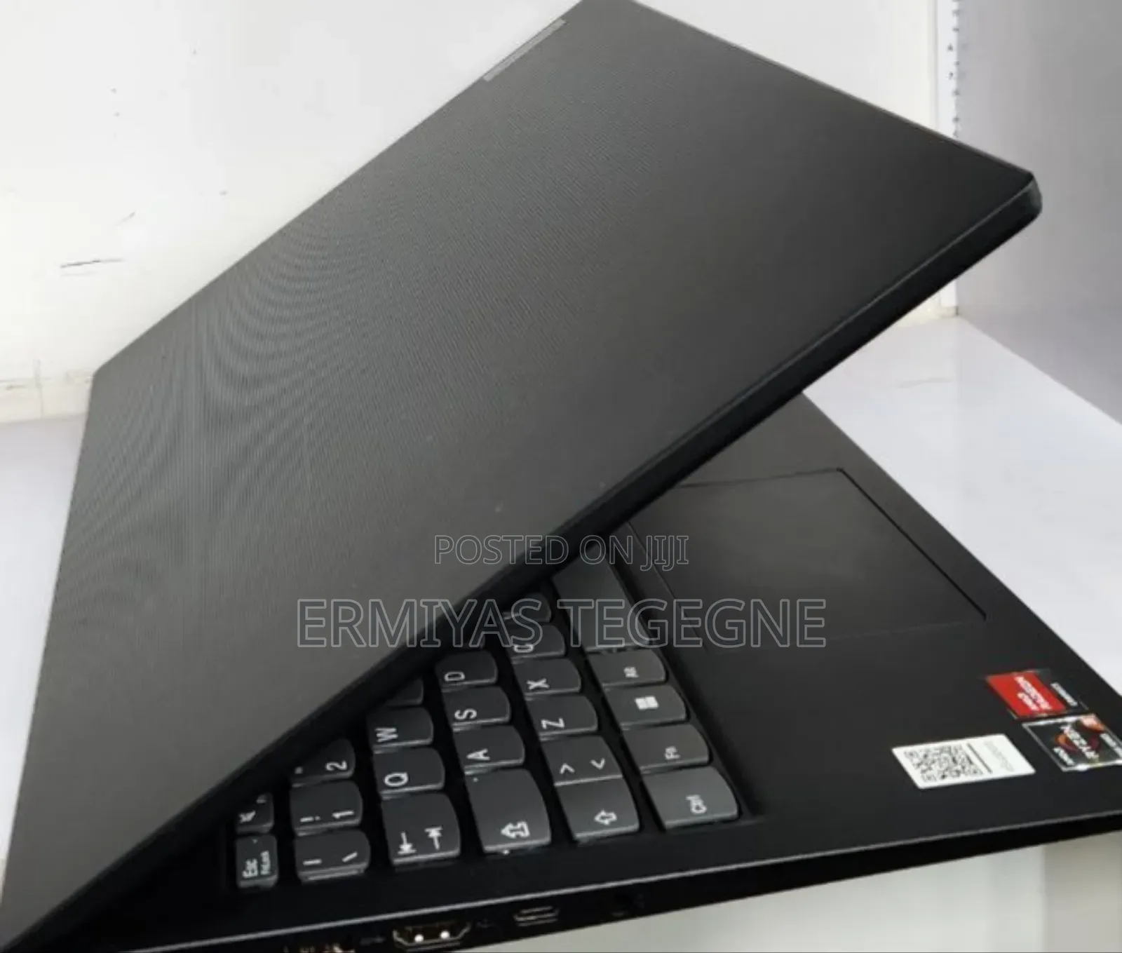 New Laptop Lenovo Ideapad 3 8GB Intel Core M3 SSD 256GB
