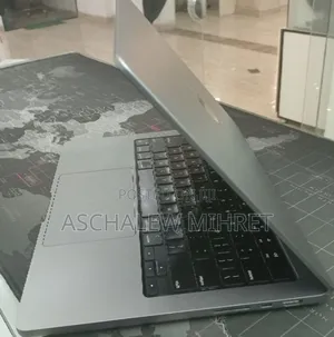 New Laptop Apple MacBook Pro 2021 M1 32GB Apple M1 Pro SSD 512GB