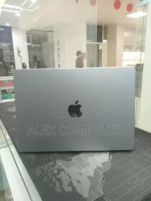 New Laptop Apple MacBook Pro M1 32GB Apple M1 Pro SSD 512GB