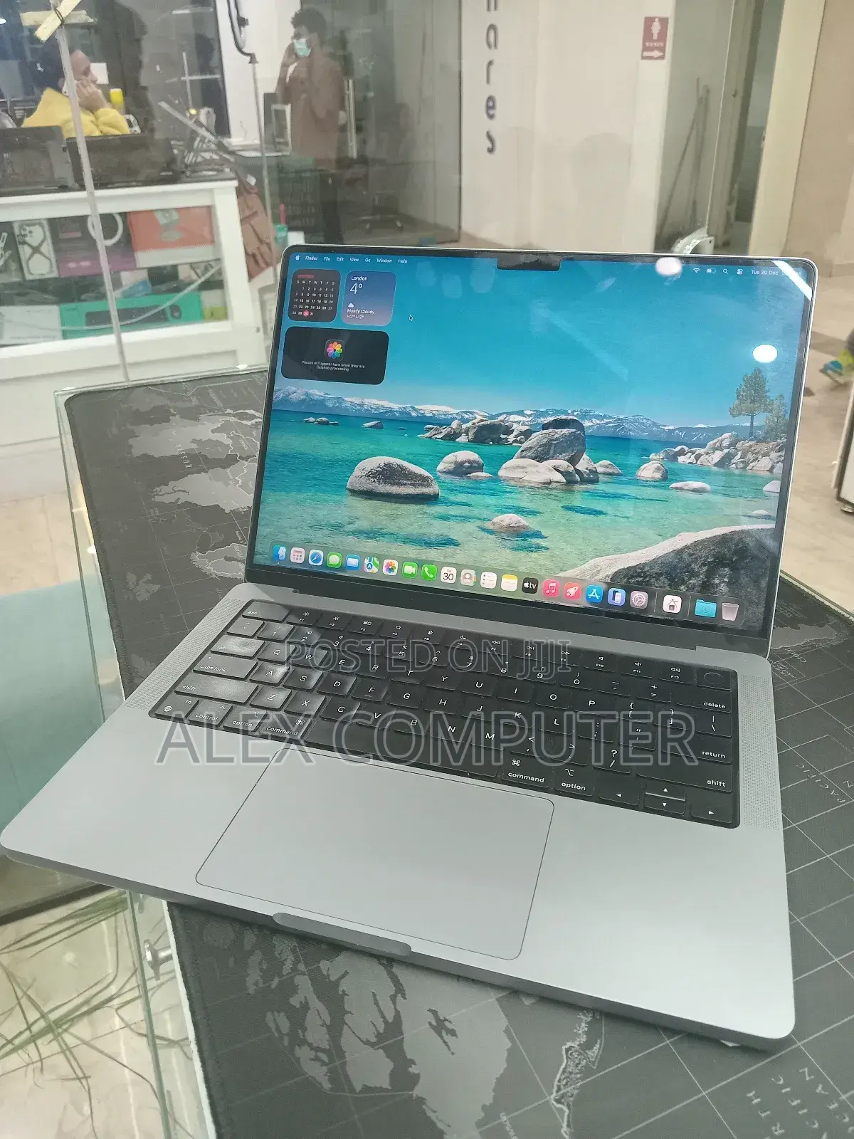 New Laptop Apple MacBook Pro M1 32GB Apple M1 Pro SSD 512GB