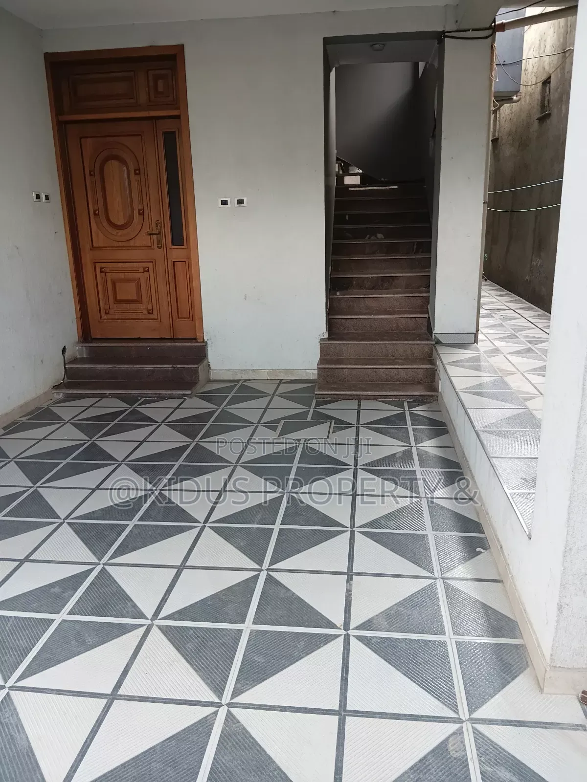 3bdrm Apartment in Mekaele Africa, Nifas Silk-Lafto for rent