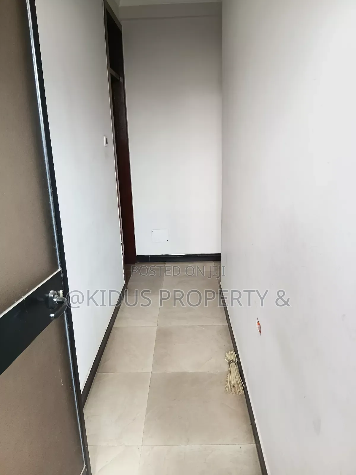 3bdrm Apartment in Mekaele Africa, Nifas Silk-Lafto for rent