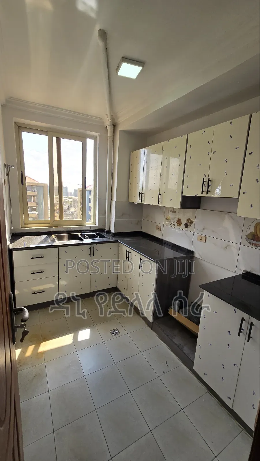 Furnished 2bdrm Condo in አዲስ አበባ, Bole for sale