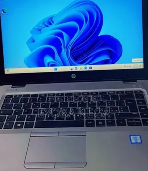 Photo - Laptop HP EliteBook 840 G3 8GB Intel Core i5 HDD 1T