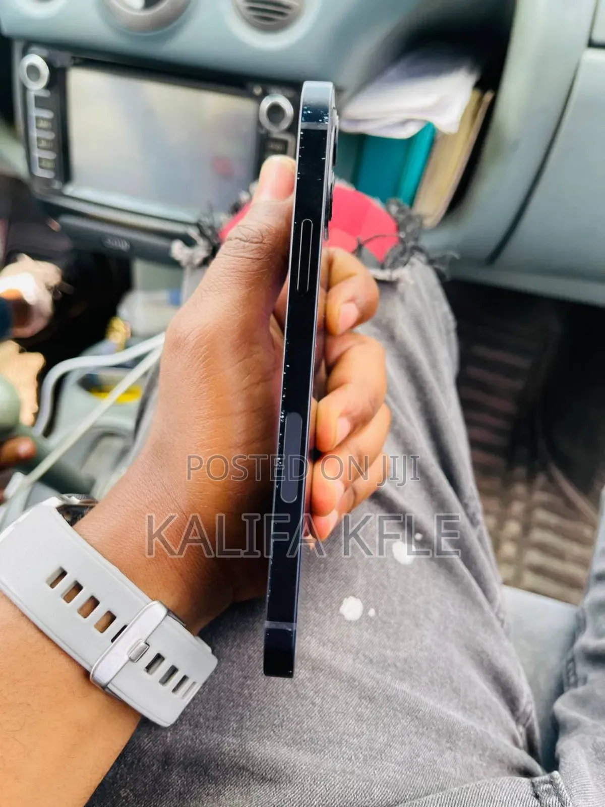 Apple iPhone 12 64 GB