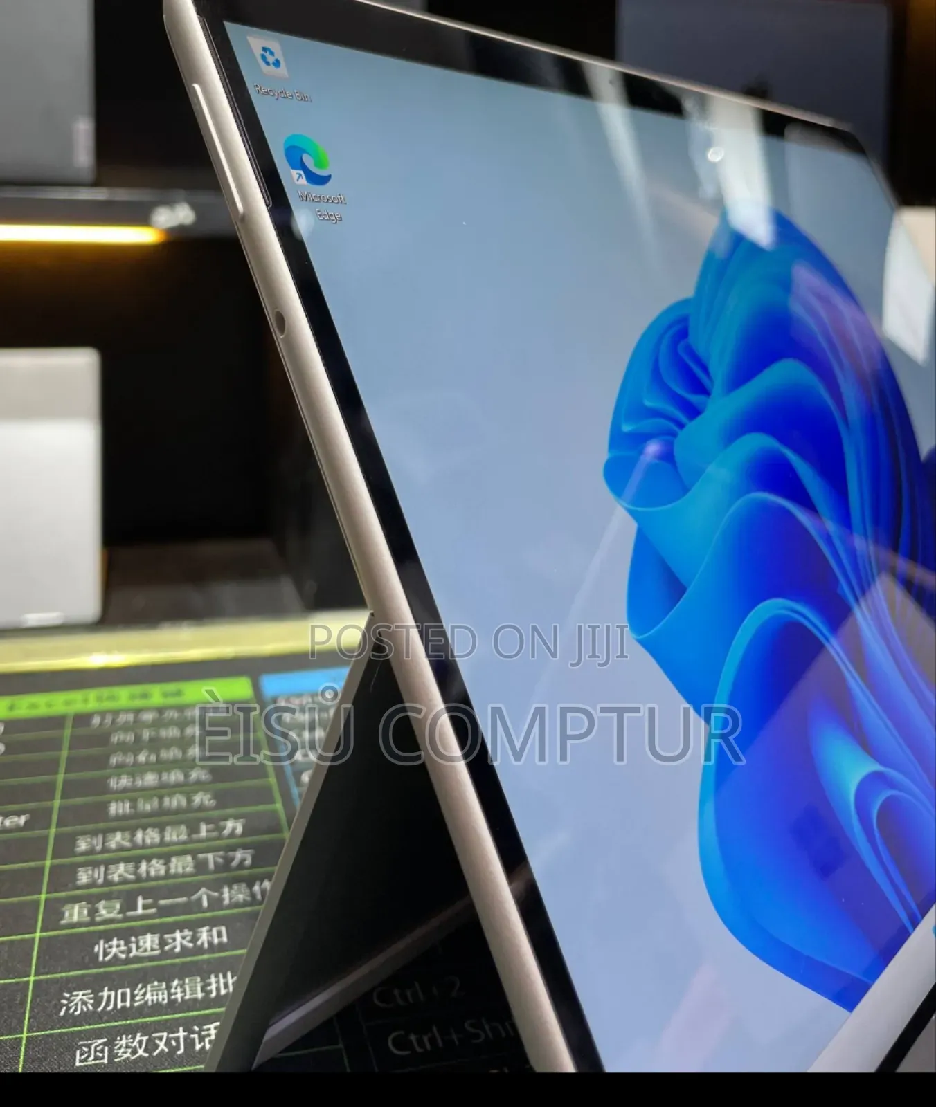 New Laptop Microsoft Surface Pro 8 16GB Intel Core i7 SSD 512GB