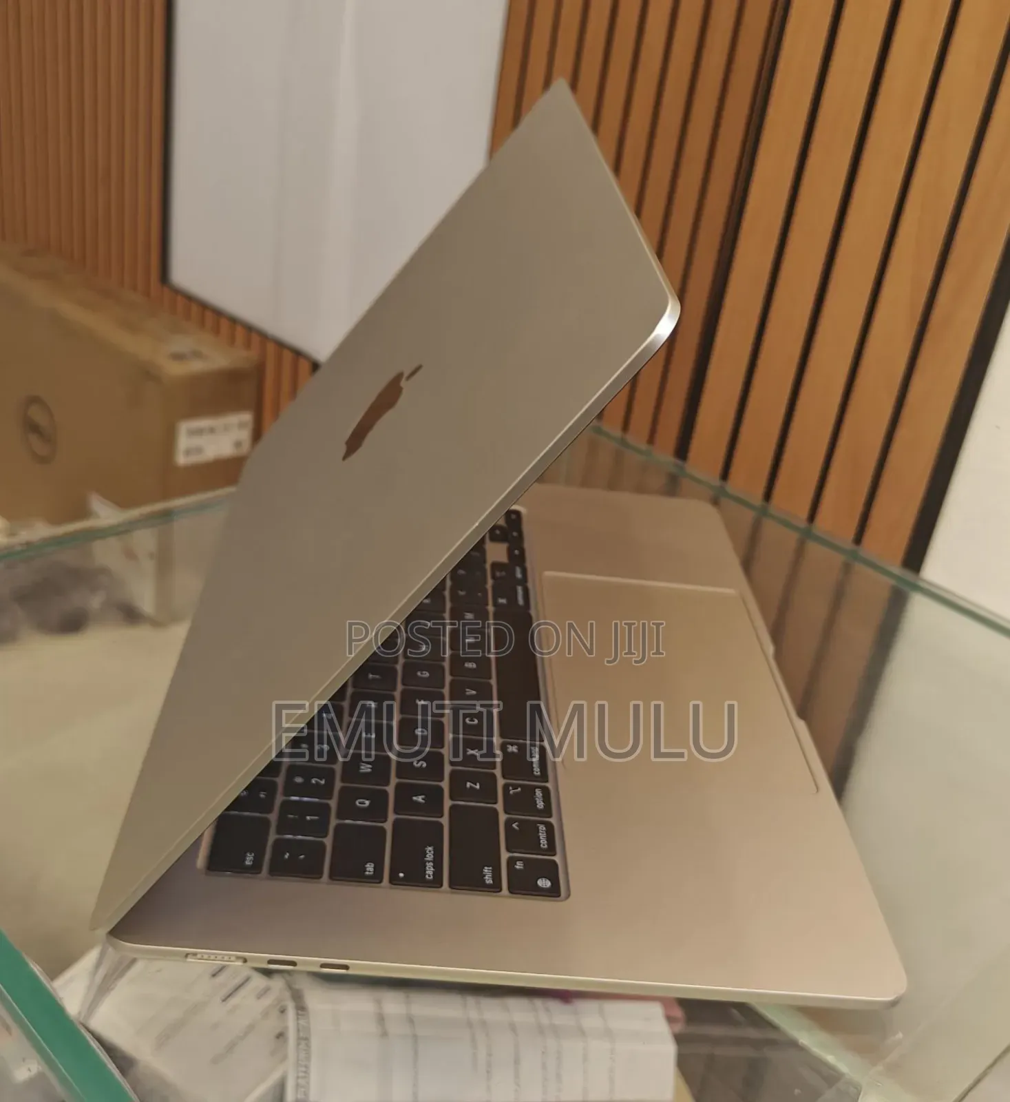 New Laptop Apple MacBook Air 2024 M3 15-Inch 8GB Apple M3 SSD 256GB