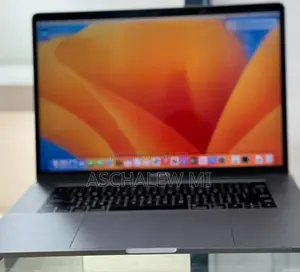 New Laptop Apple MacBook Pro 2019 32GB Intel Core I9 SSD 512GB
