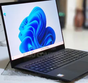 New Laptop Asus VivoBook 15 X505BA 16GB Intel Core I9 SSD 1T