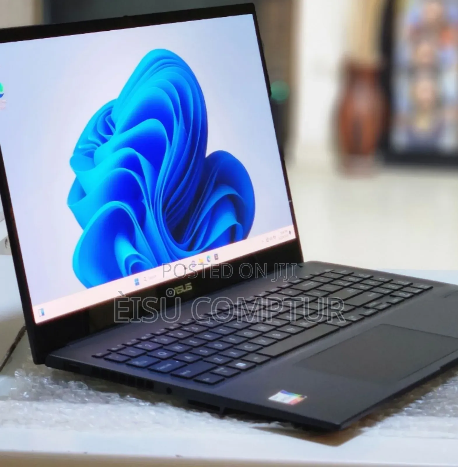 New Laptop Asus VivoBook 15 X505BA 16GB Intel Core I9 SSD 1T