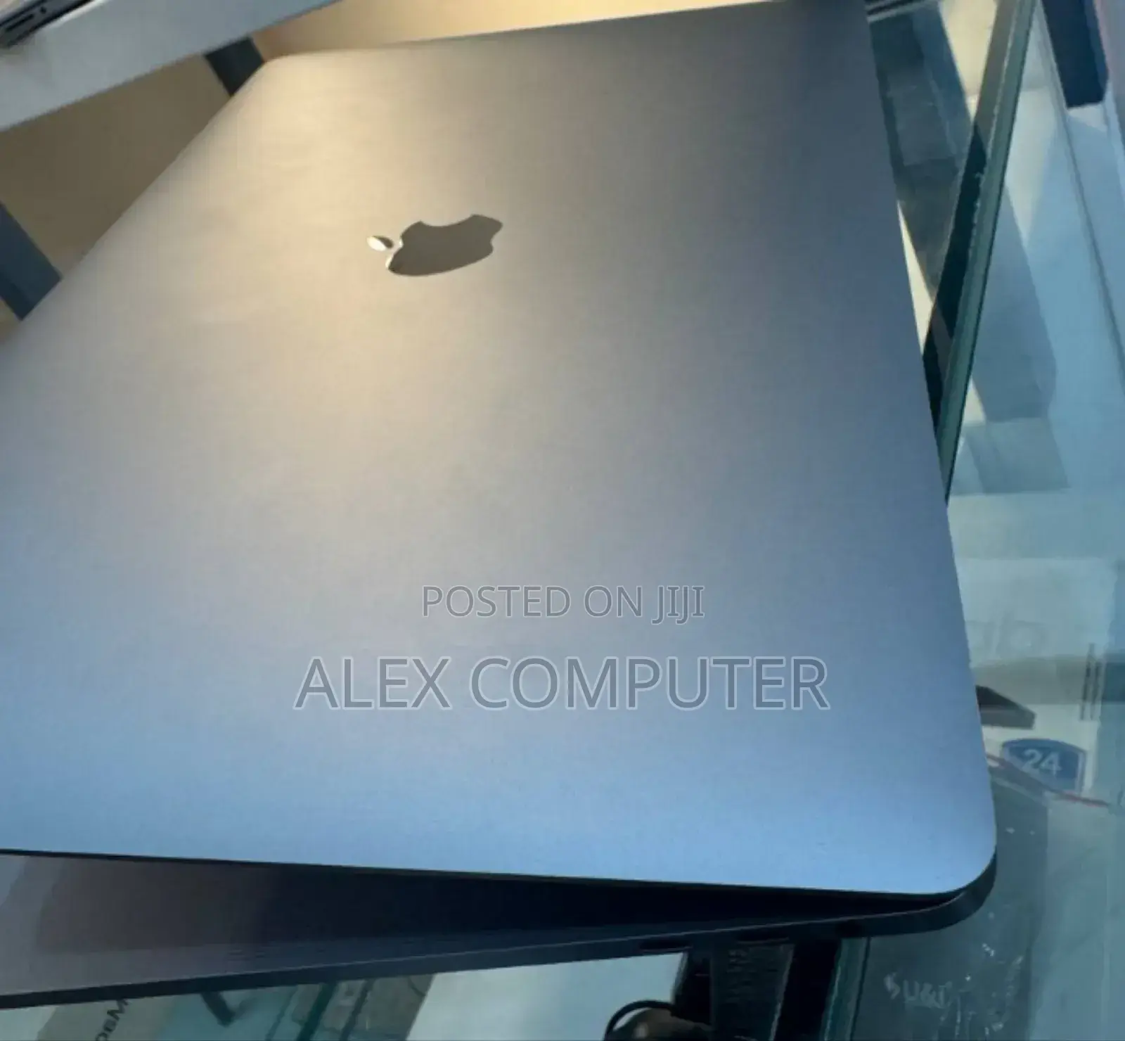 New Laptop Apple MacBook Pro 2019 32GB Intel Core I9 SSD 512GB