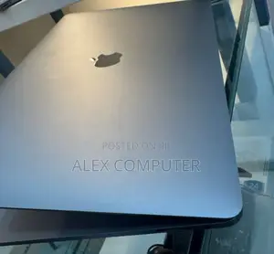 New Laptop Apple MacBook Pro 2019 32GB Intel Core I9 SSD 512GB