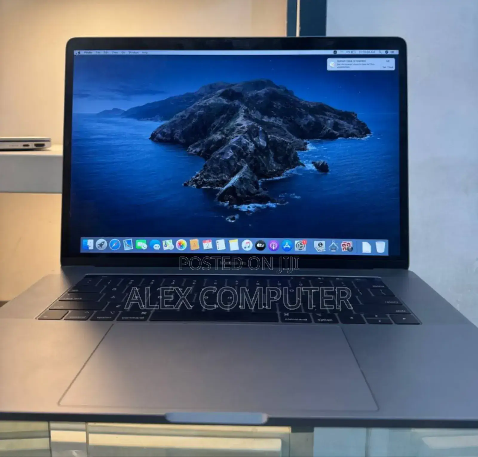 New Laptop Apple MacBook Pro 2019 32GB Intel Core I9 SSD 512GB
