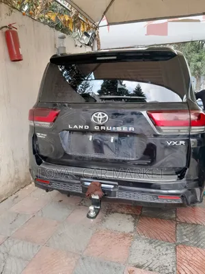 Toyota Land Cruiser 2023 Black