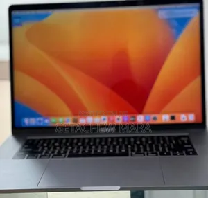 New Laptop Apple MacBook Pro 2019 32GB Intel Core I9 SSD 512GB