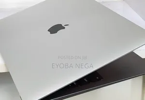 New Laptop Apple MacBook Air 2020 8GB Intel Core I5 SSD 256GB