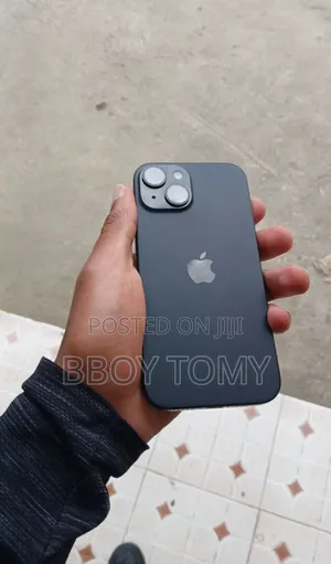 New Apple iPhone 15 128 GB Black