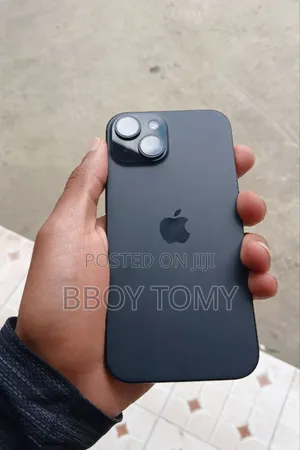 New Apple iPhone 15 128 GB Black