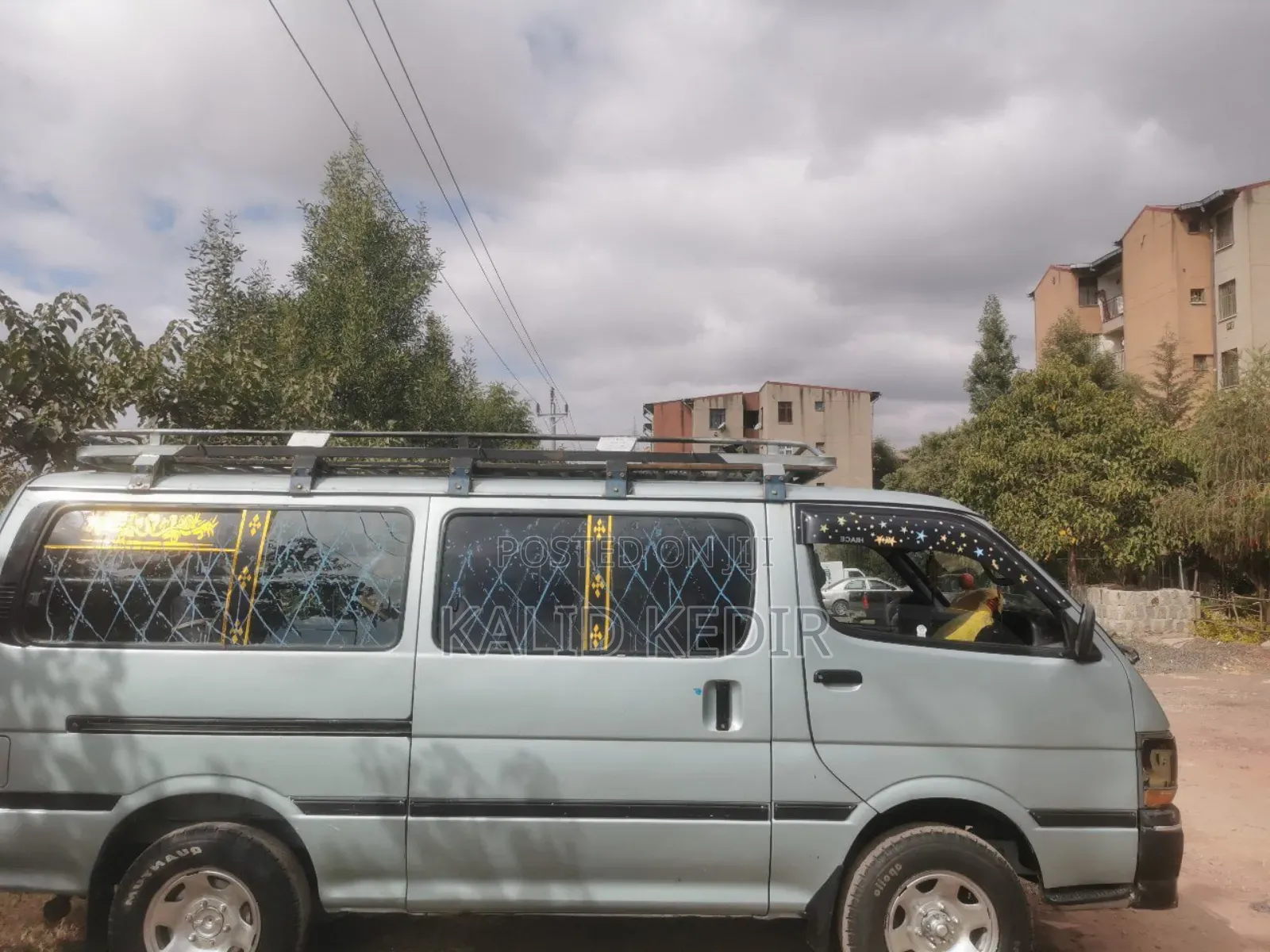 Toyota HiAce 1999 Silver