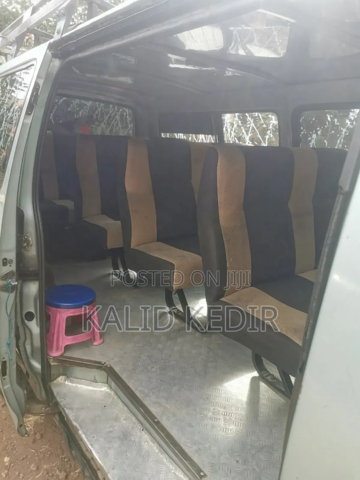 Toyota HiAce 1999 Silver