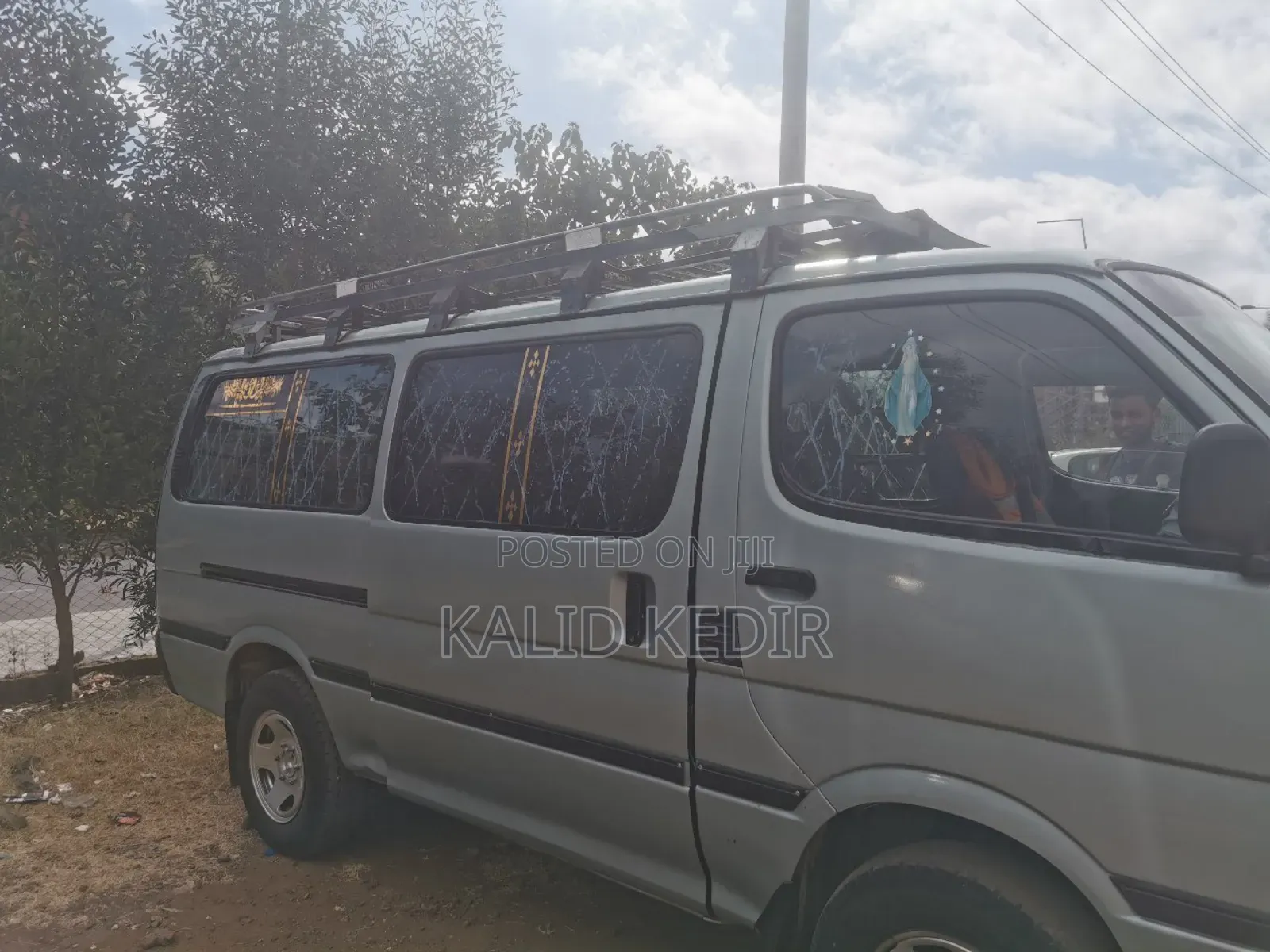 Toyota HiAce 1999 Silver