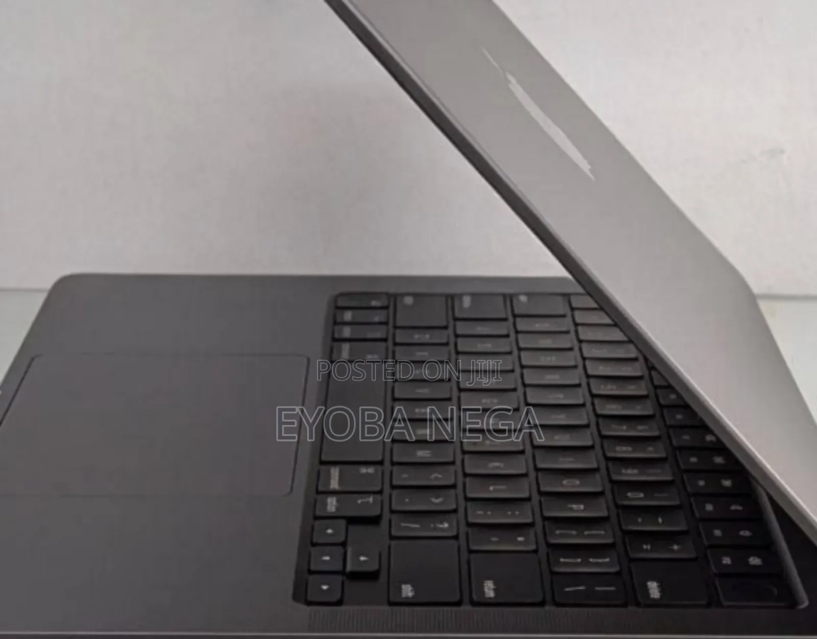 New Laptop Apple MacBook Pro M1 16GB Apple M1 Pro SSD 1T