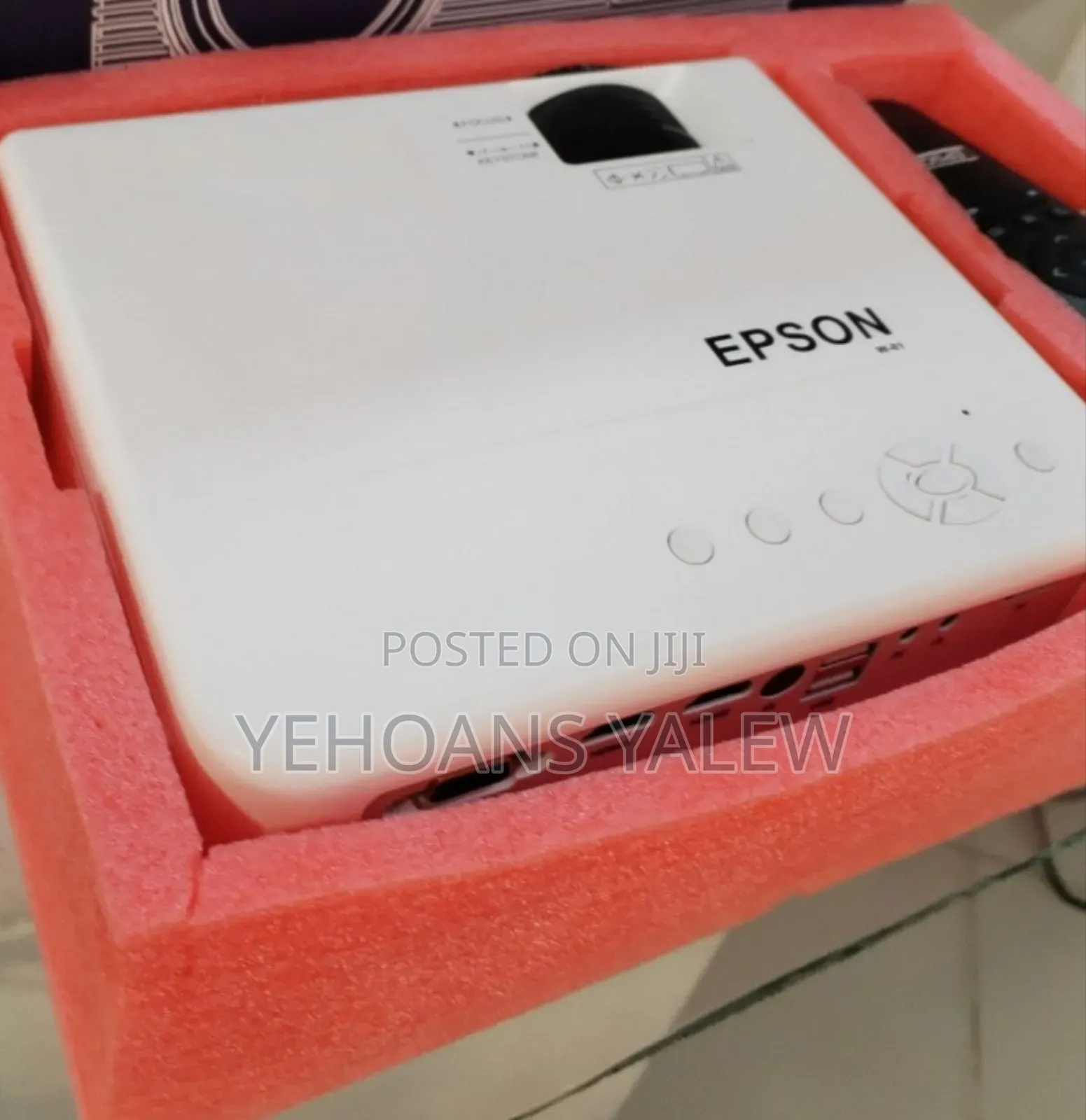 Epson Co-W01 (Epiqvision Flex) Brightness: 3,000 Lumens (Color Whit