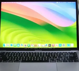 Photo - New Laptop Apple MacBook Air 2019 8GB Intel Core I5 SSD 128GB