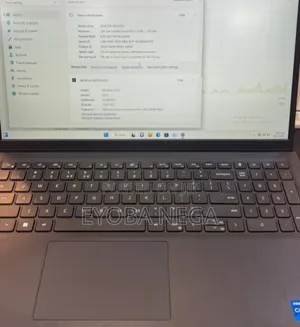 Photo - New Laptop Dell Vostro 15 3000 8GB Intel Core i5 SSD 512GB