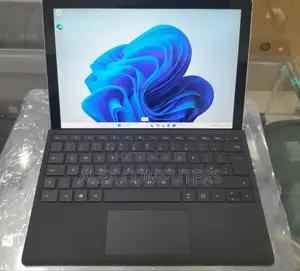 New Laptop Microsoft Surface Pro 7 8GB Intel Core I5 SSD 256GB