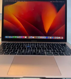 New Laptop Apple MacBook Pro 2019 8GB Intel Core I5 SSD 256GB